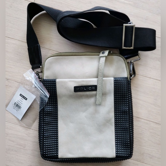 Modern The Police Genuine Leather w/Tech Trim Cross Body Bag Designed in Italy - Picture 5 of 14